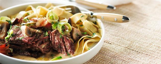 Boeuf braisé à la bière et poireaux à la mijoteuse
