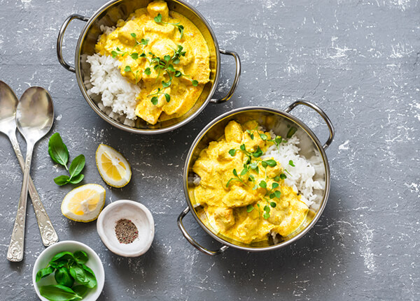 Fondue de poireaux et curry avec riz, végétaliser son alimentation