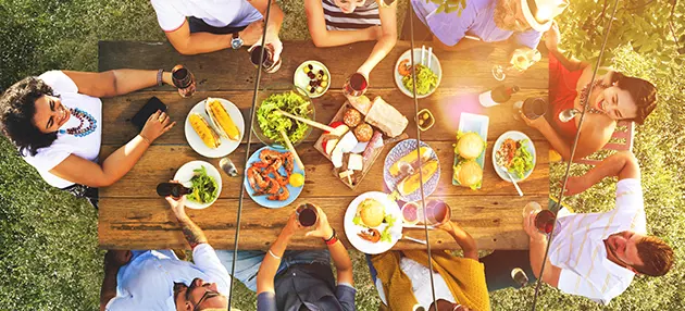 Comment recevoir vos invités avec un repas qu’ils n’oublieront pas