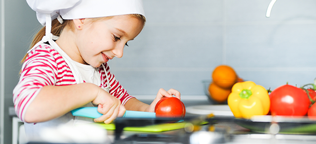 5 tips to help your kids cook in spring break