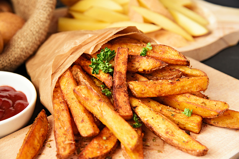 Mélange d'épices maison pour un recette de patates