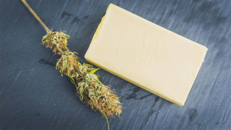 Recette facile de beurre de cannabis