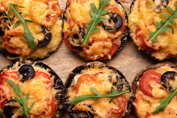 Recette de mini-pizzas sur champignons portobellos comme entrée de pizza maison