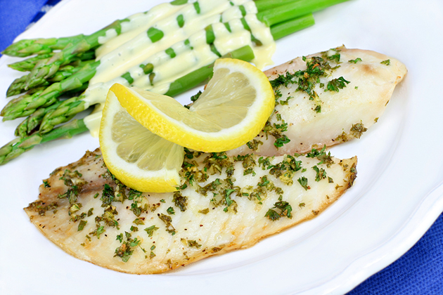 Tilapia assaisonné aux herbes fraîches