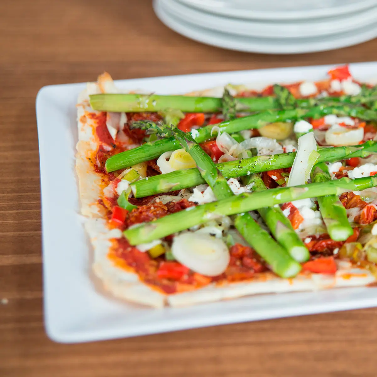 Asparagus pizza