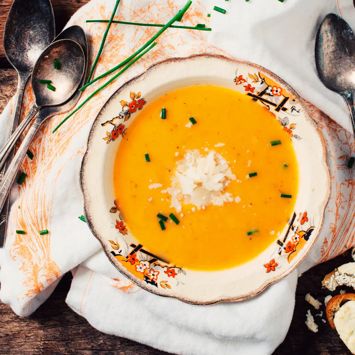 Potage à la courge Butternut, aux poireaux et à la bière aux pommes 