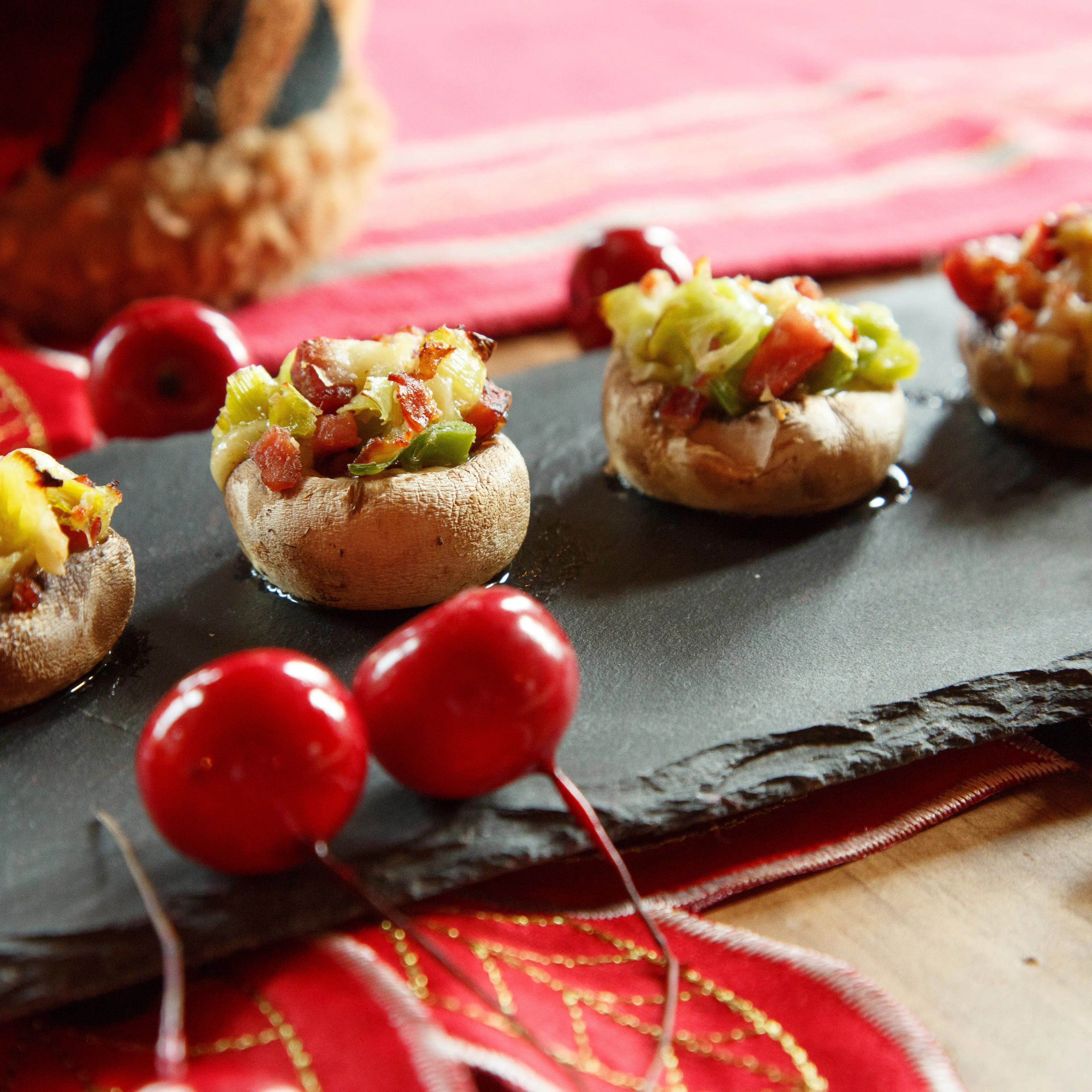 Mushrooms stuffed with bacon and leeks