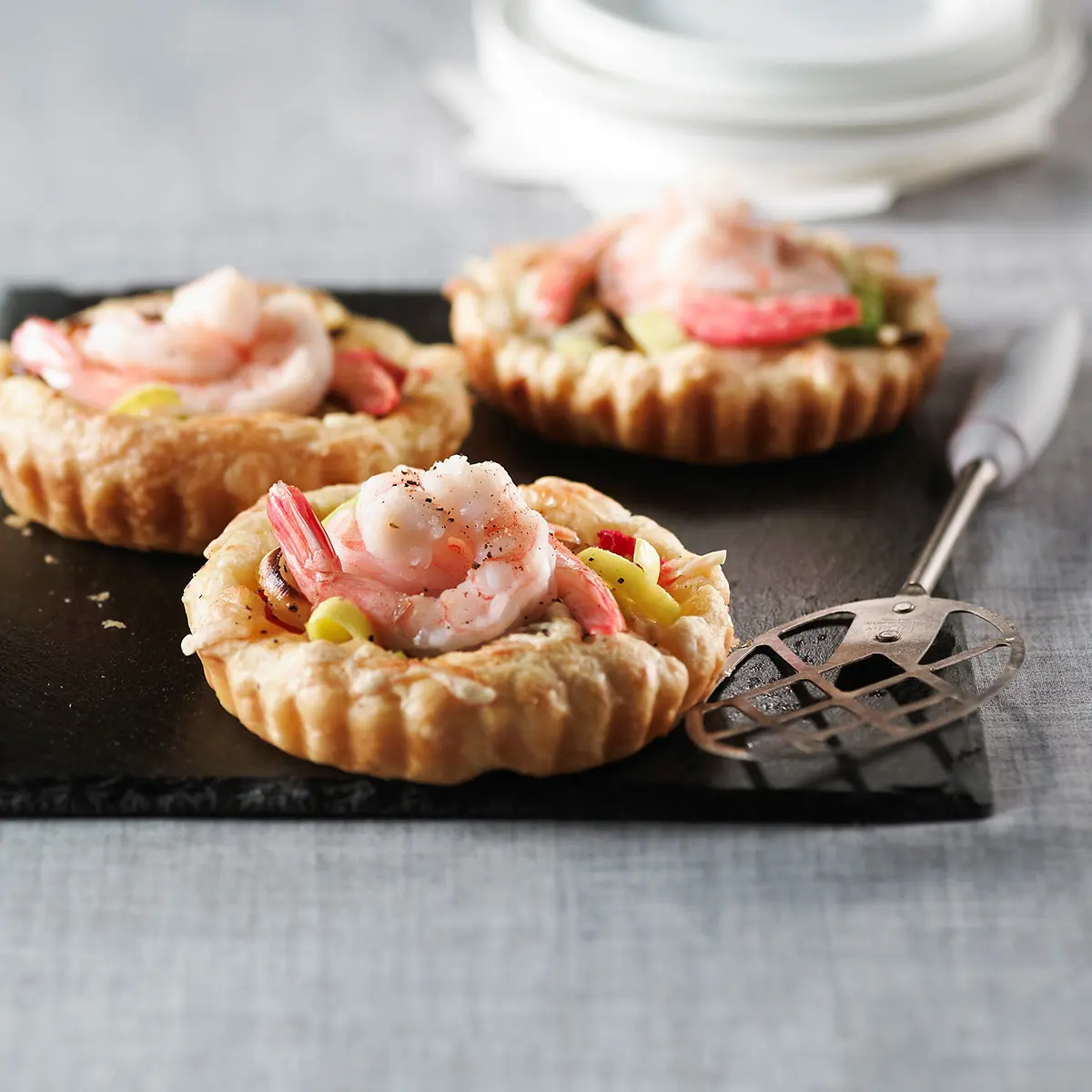 Shrimps and leeks puff pastry