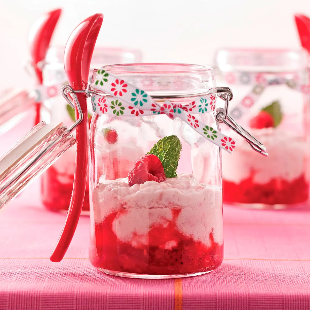 Mousse aux fraises et framboises