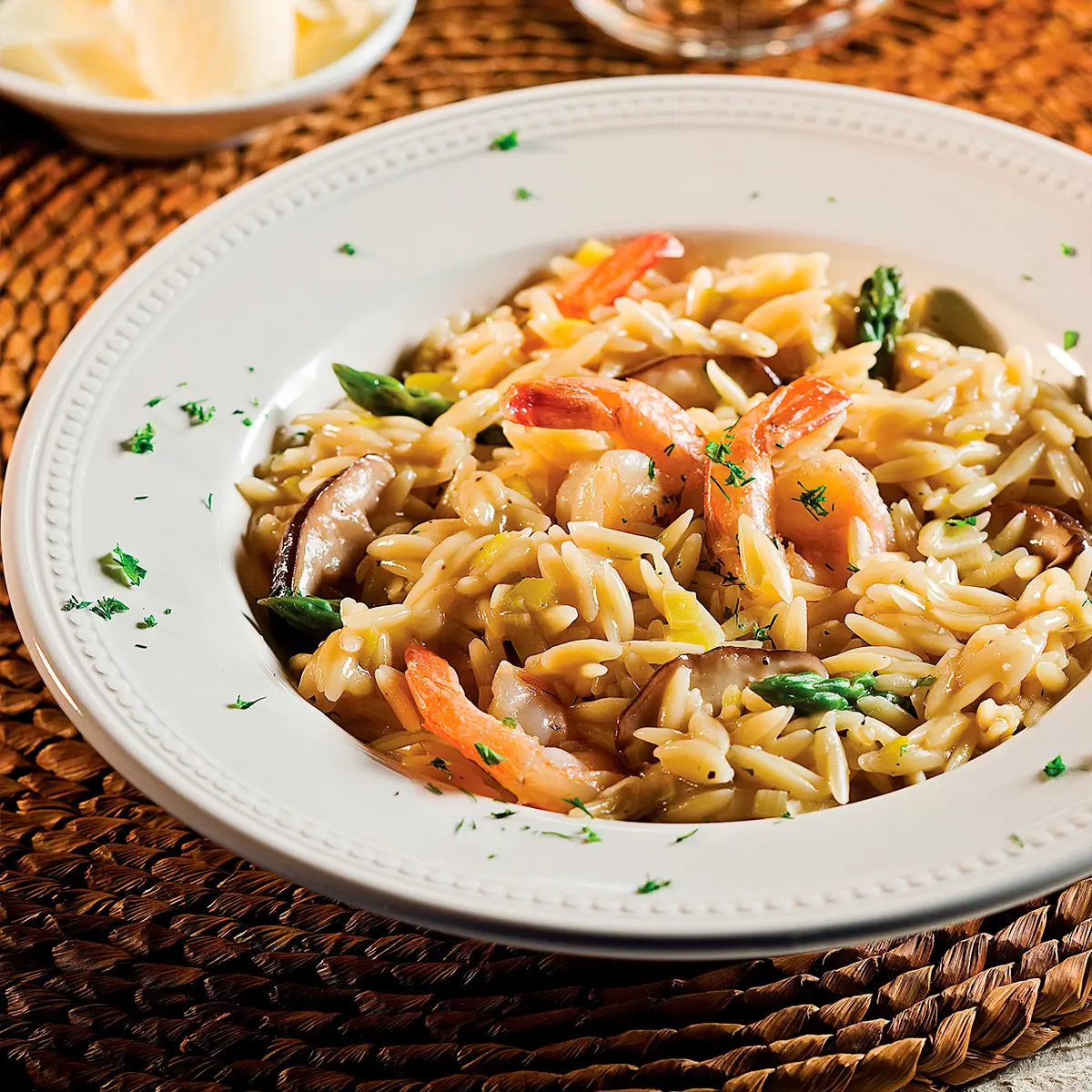 Creamy orzo with shrimps