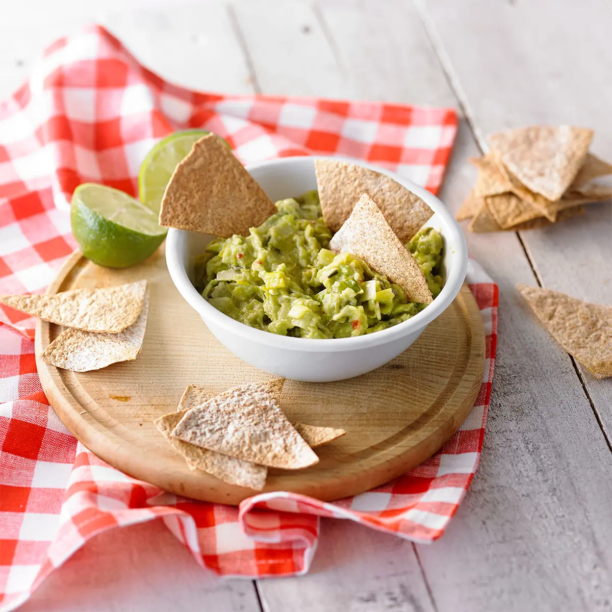 Leeks guacamole and homemade tortillas chips